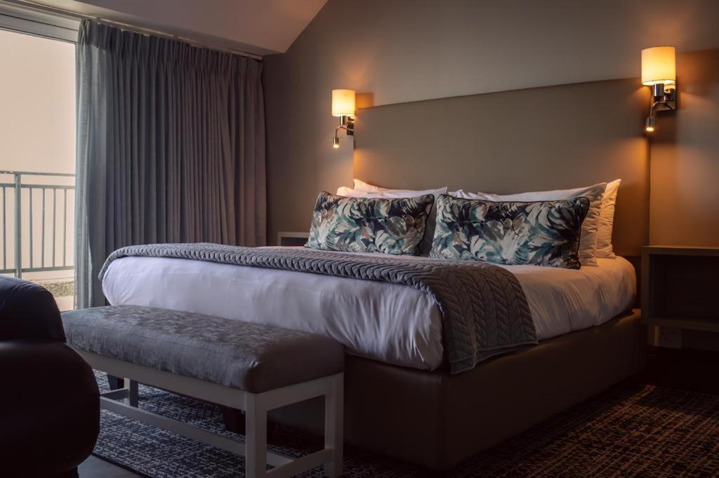 Diaz Hotel And Resort Mossel Bay Exterior photo